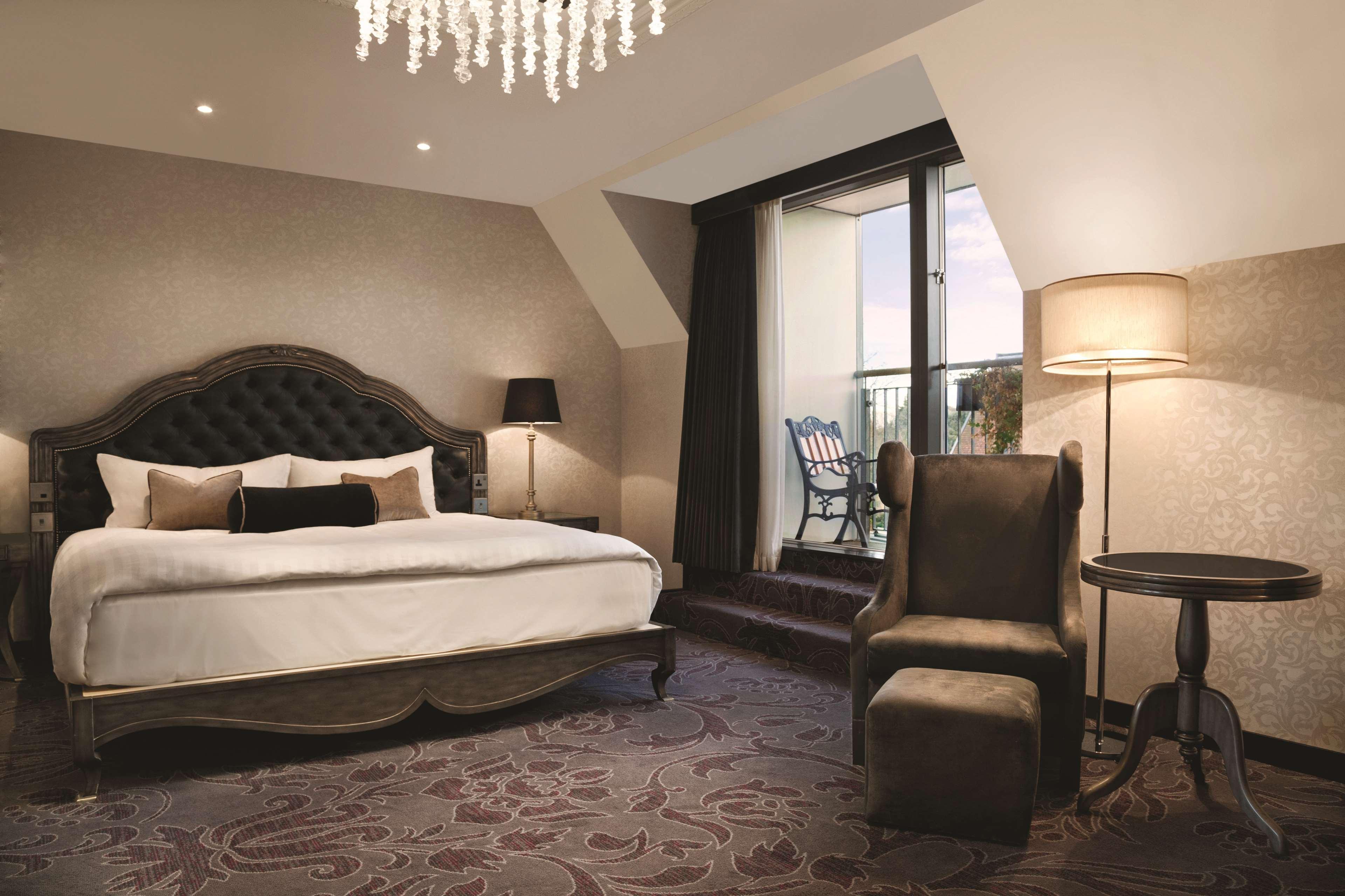 Hilton London Syon Park 4* Brentford