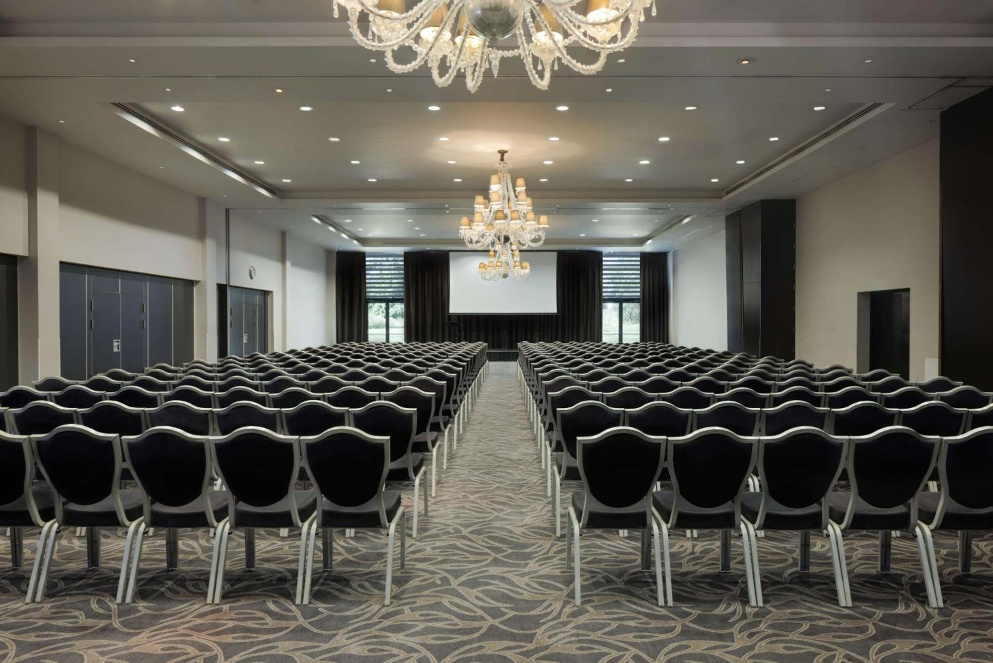Hotel Hilton London Syon Park 4*