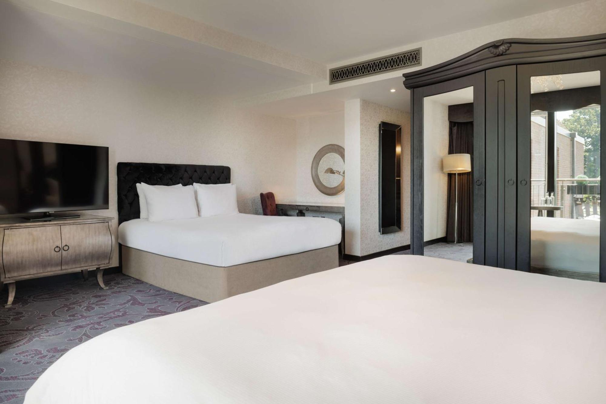 Hilton London Syon Park 4* Брентфорд